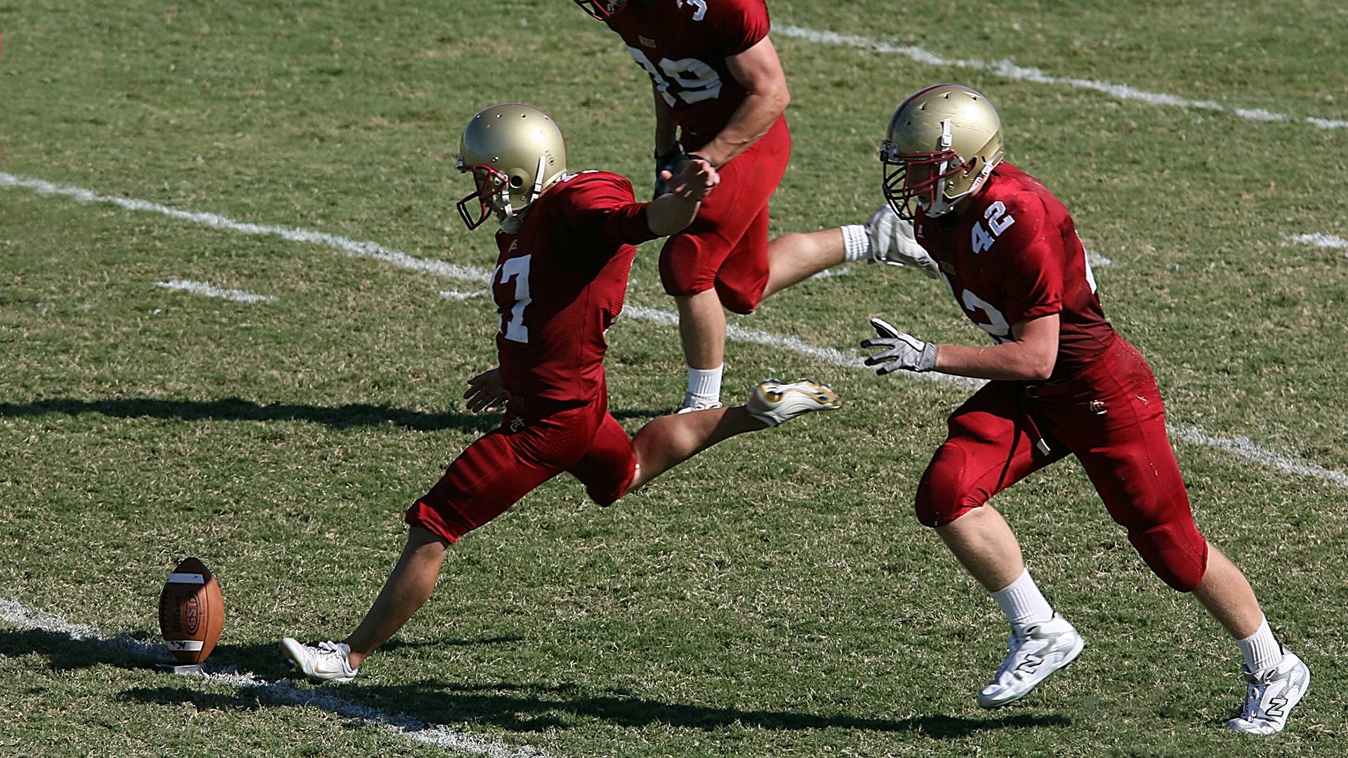 “青春火炬”青少年体育文化节在武汉盛大开幕，弘扬体育精神，武汉市体育运动学校青少年体育俱乐部